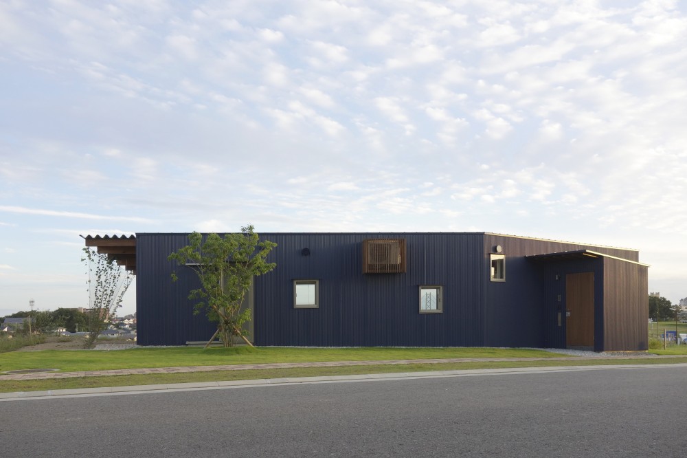 地下地上空中の平屋